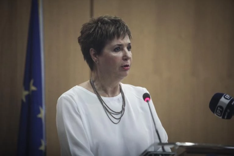 Οργή της Γεροβασίλη για τους διορισμούς στο Δημόσιο! «Χυδαιότητα και τυμβωρυχία»